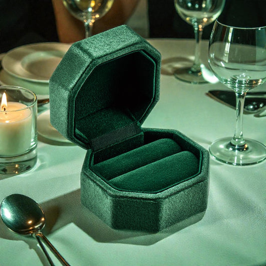 Drivonix Velvet Hexagon Ring Box - Emerald Green